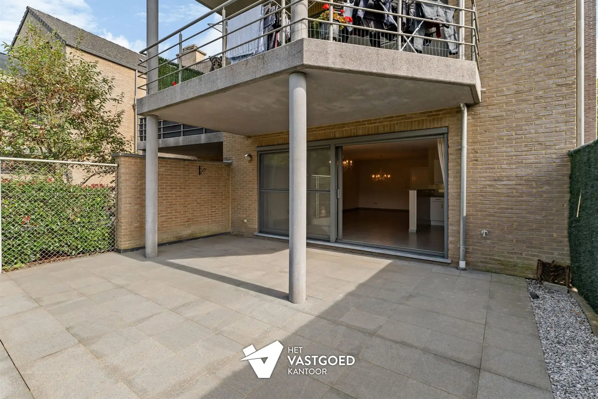 RUIM 2 SLAAPKAMER APPARTEMENT MET ZICHT OVER DE GEMEENSCHAPPELIJKE TUIN foto 3