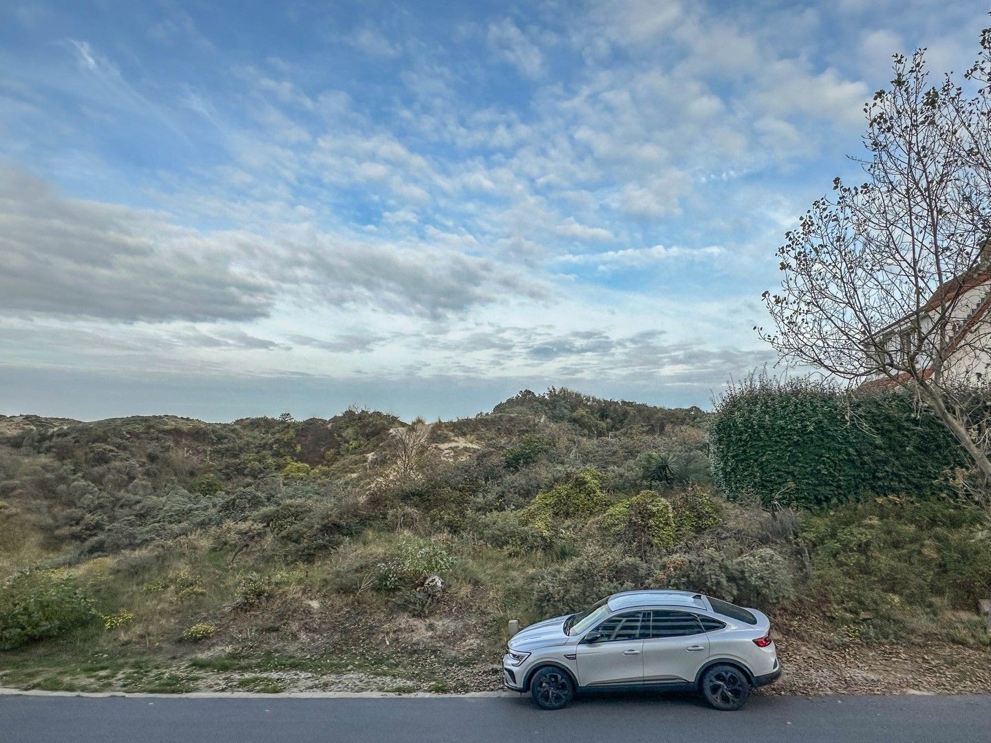 Instapklaar hoekappartement met loftgevoel en duinenzicht vlak aan zee Sint-André. foto 3