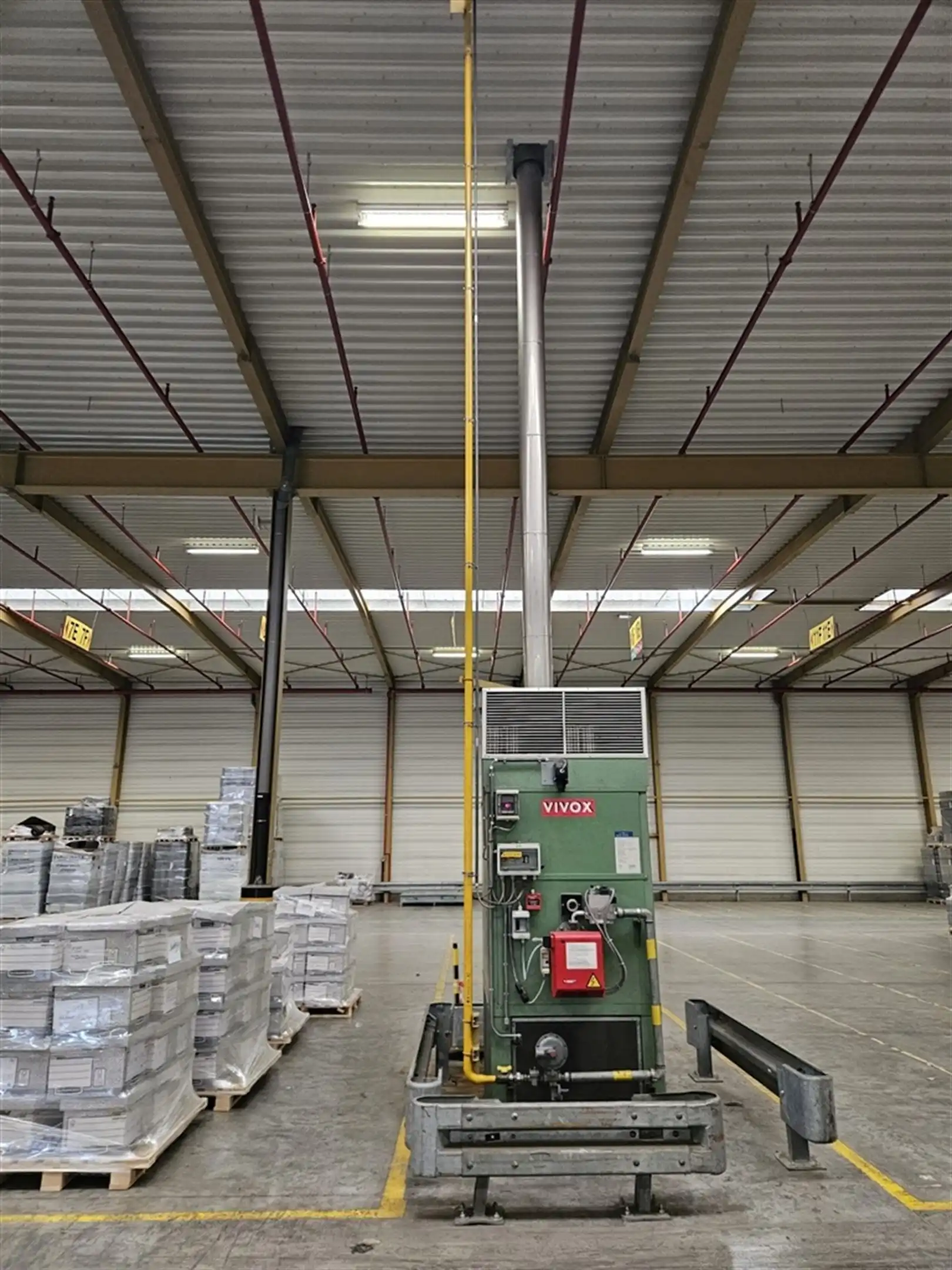 Fabrieksgebouw te Komen foto 23