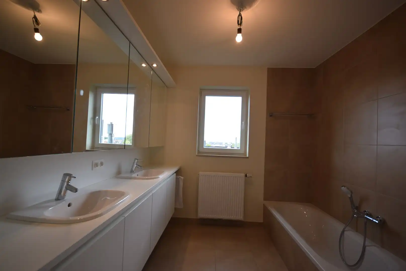 PRACHTIG APPARTEMENT MET 2 GROTE TERRASSEN & GARAGE foto 8