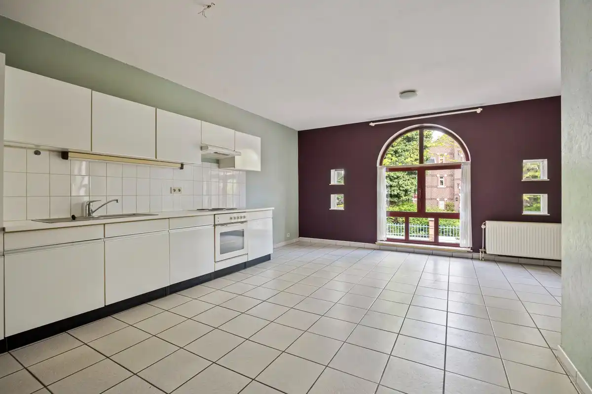 Ruim appartement in kleine residentie foto 3