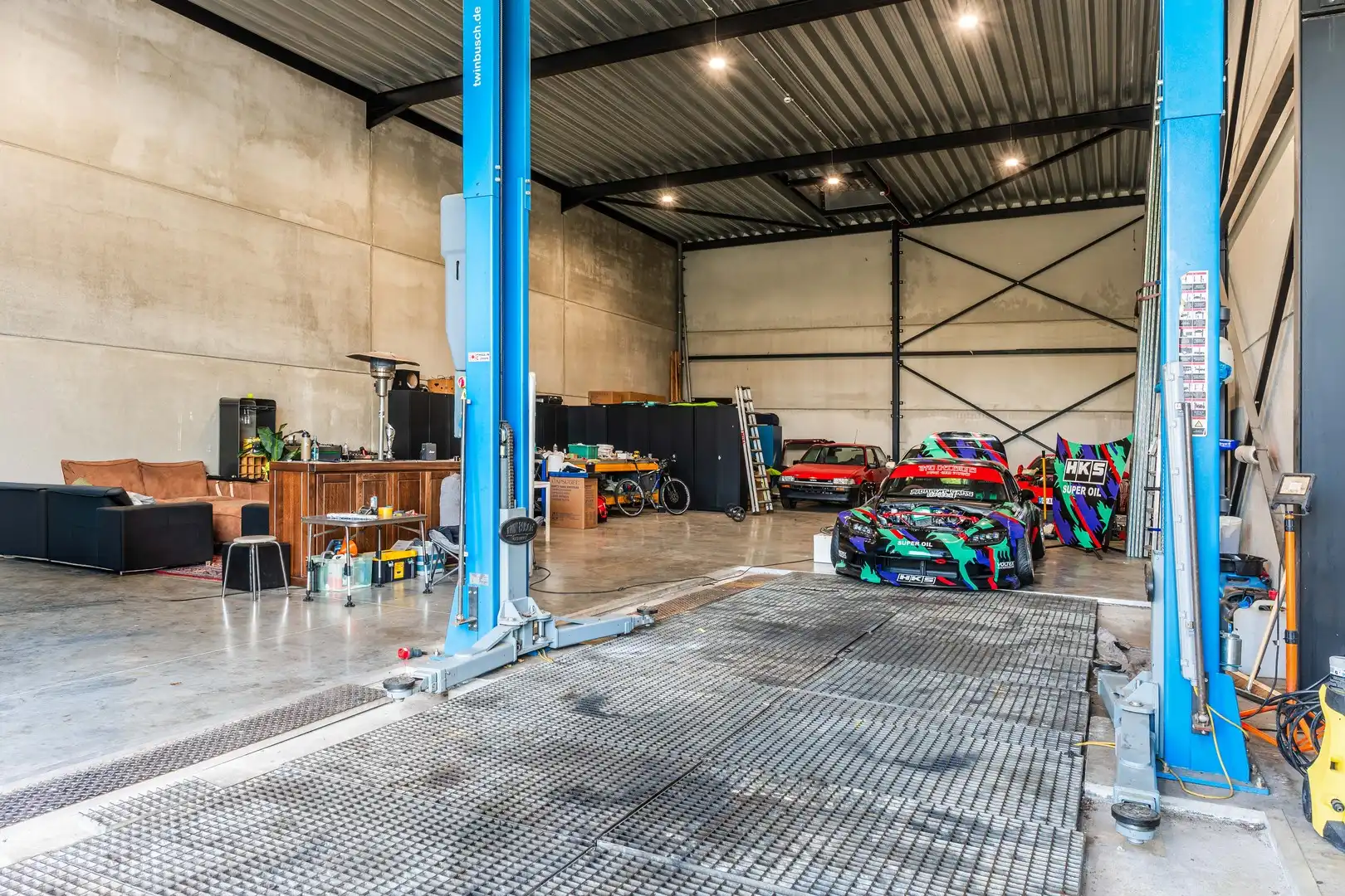 KMO-unit van 253 m² met 3 parkeerplaatsen en vergunde conciërgewoning foto 7