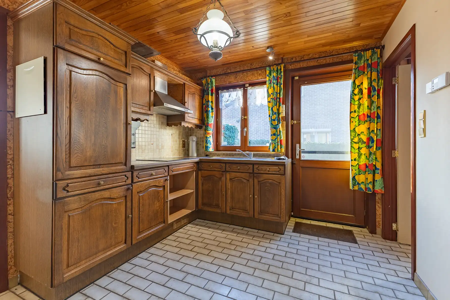 Bungalow met 3 slaapkamers en tuin foto 12