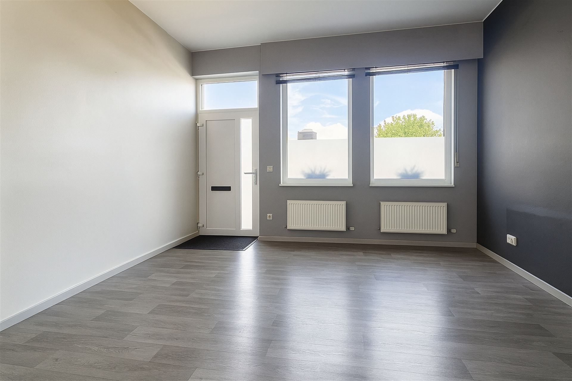 Op te frissen woning met 3 slpkm. gelegen op een toplocatie foto 3