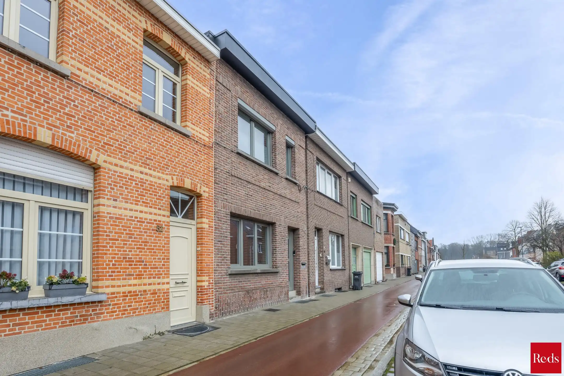 Volledig gerenoveerde woning in het hart van Wijnegem foto 3