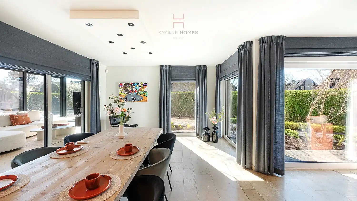 Luxueuze villa met zwembad in een residentiële wijk. foto 8