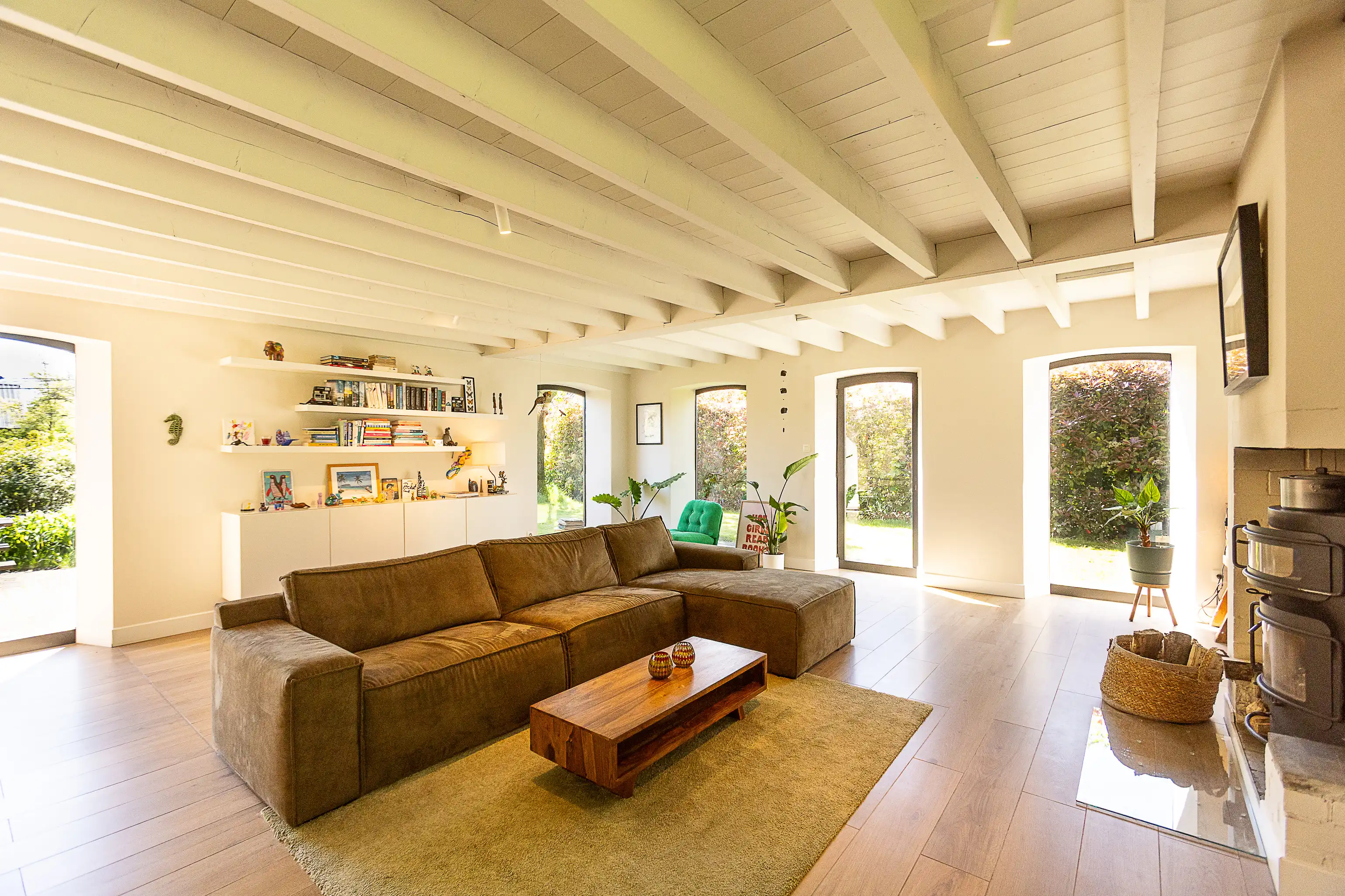Exclusief wonen - karaktervolle villa op 3.296 m² groen foto 5