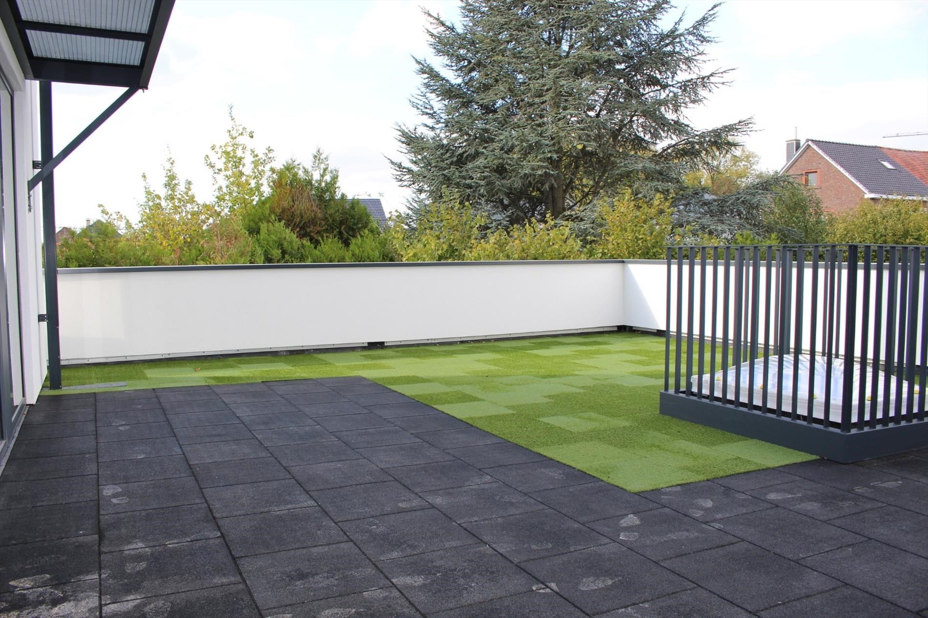 Duplex appartement met groot terras. foto 5