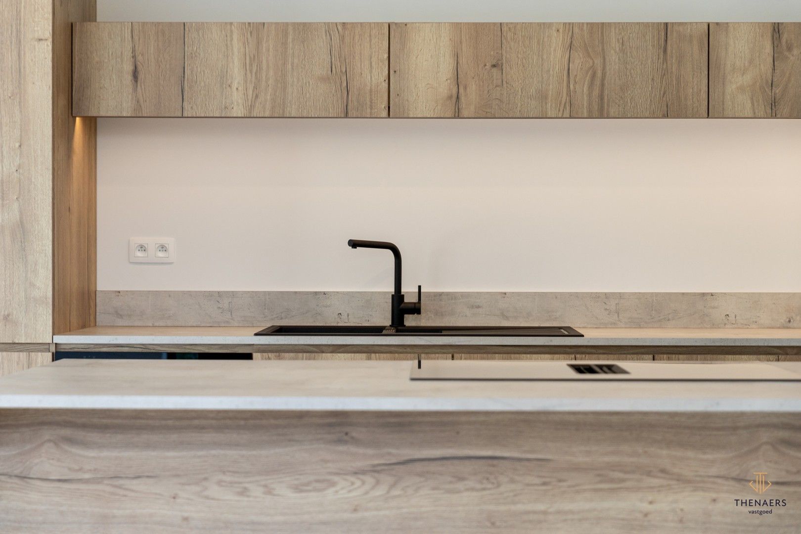 INSTAPKLARE LUXE EN ENERGIEZUINIGE NIEUWBOUWWONING MET 3 SLAAPKAMERS EN AANGELEGDE TUIN. foto 7