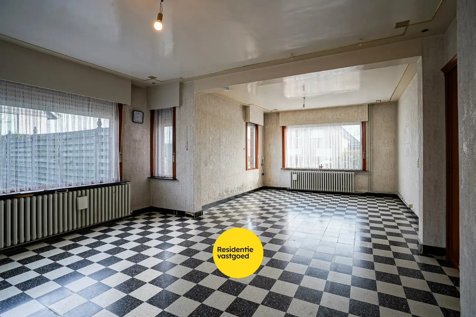 Te renoveren half-open bebouwing in Zerkegem foto 8