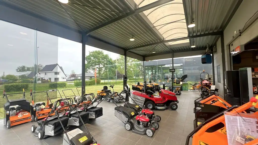 Industrieel bedrijfspand te huur langs N70 in Lochristi foto 8