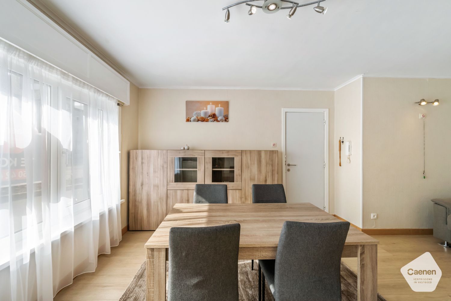 Instapklare studio vlakbij het strand foto 4