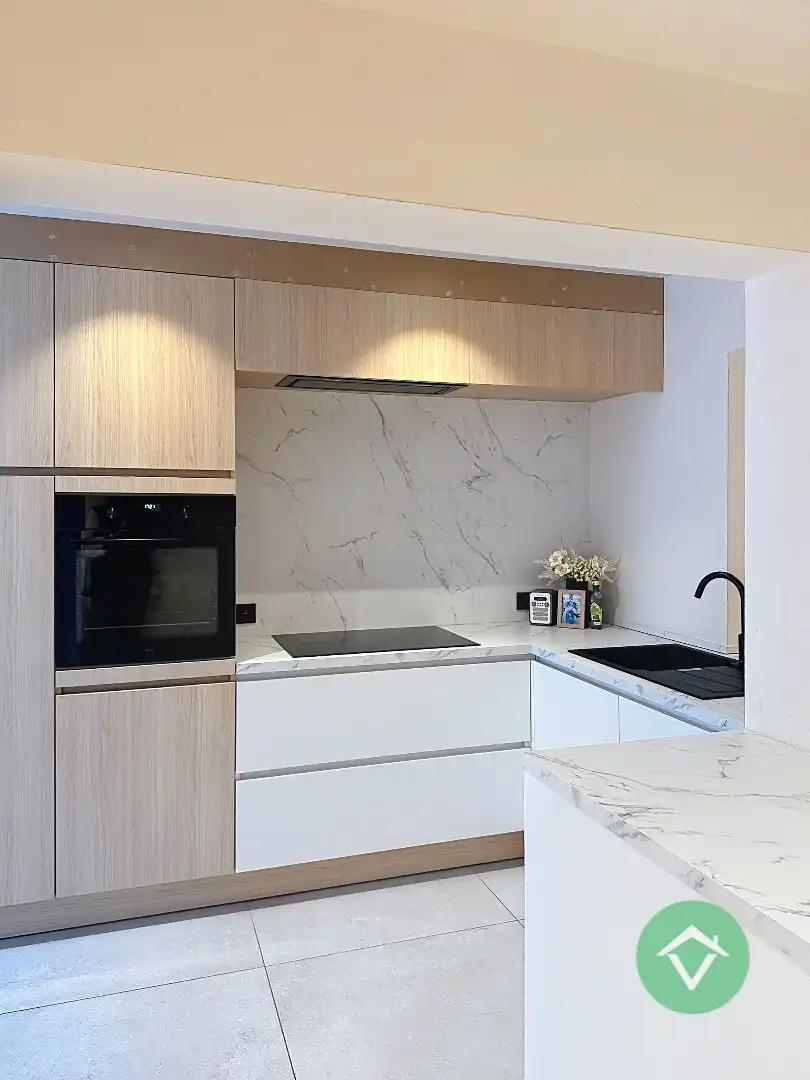 Instapklare woning met 4 slaapkamers en tuin te huur in Roeselare foto 11