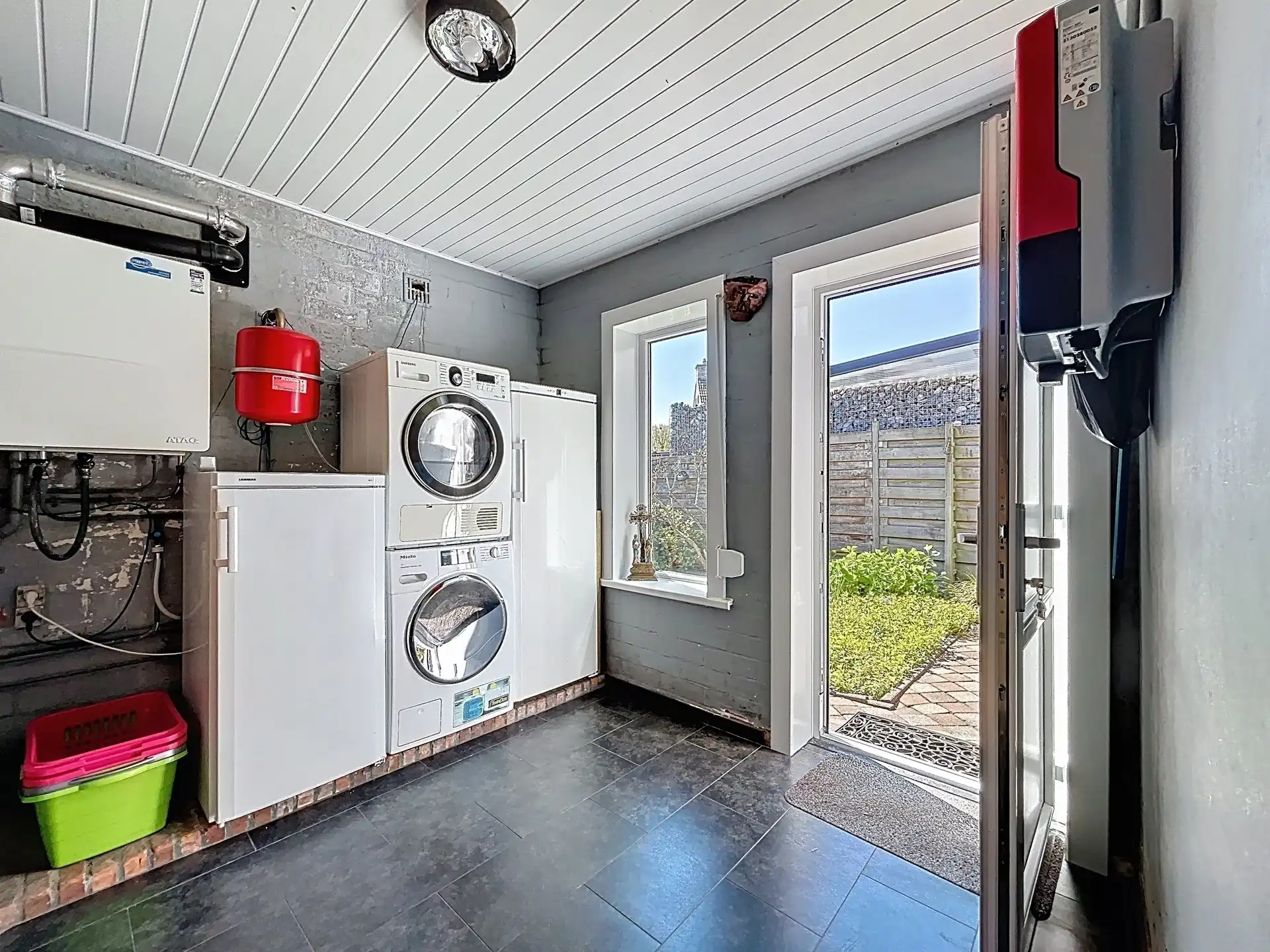 Charmante woning met 3 slaapkamers op toplocatie! foto 12