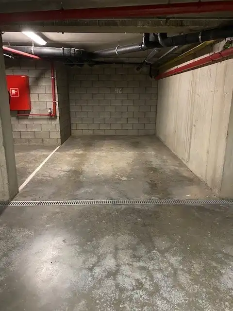 Ondergrondse parkeerplaats in residentie Belisiahof te Bilzen foto {{pictureIndex}}