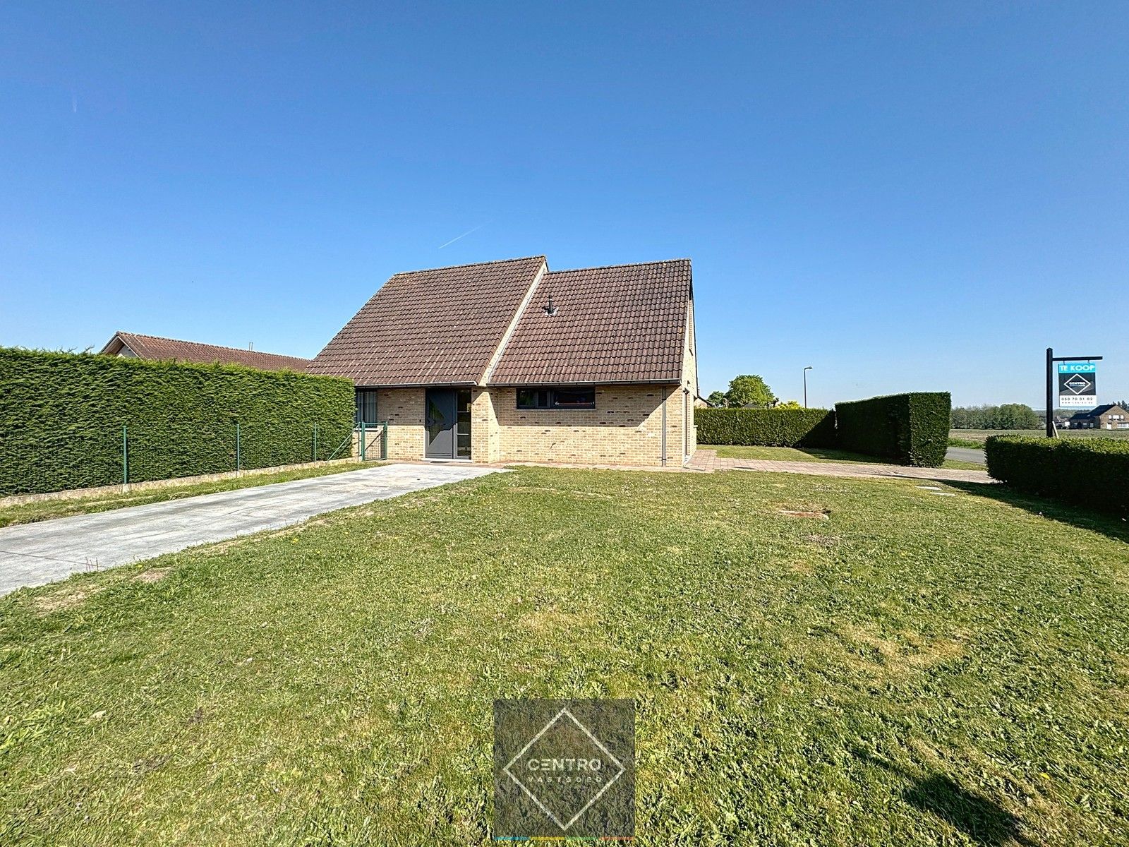 Instapklare lichtrijke VILLA met 3 slpks, garage en leuke tuin! foto 22