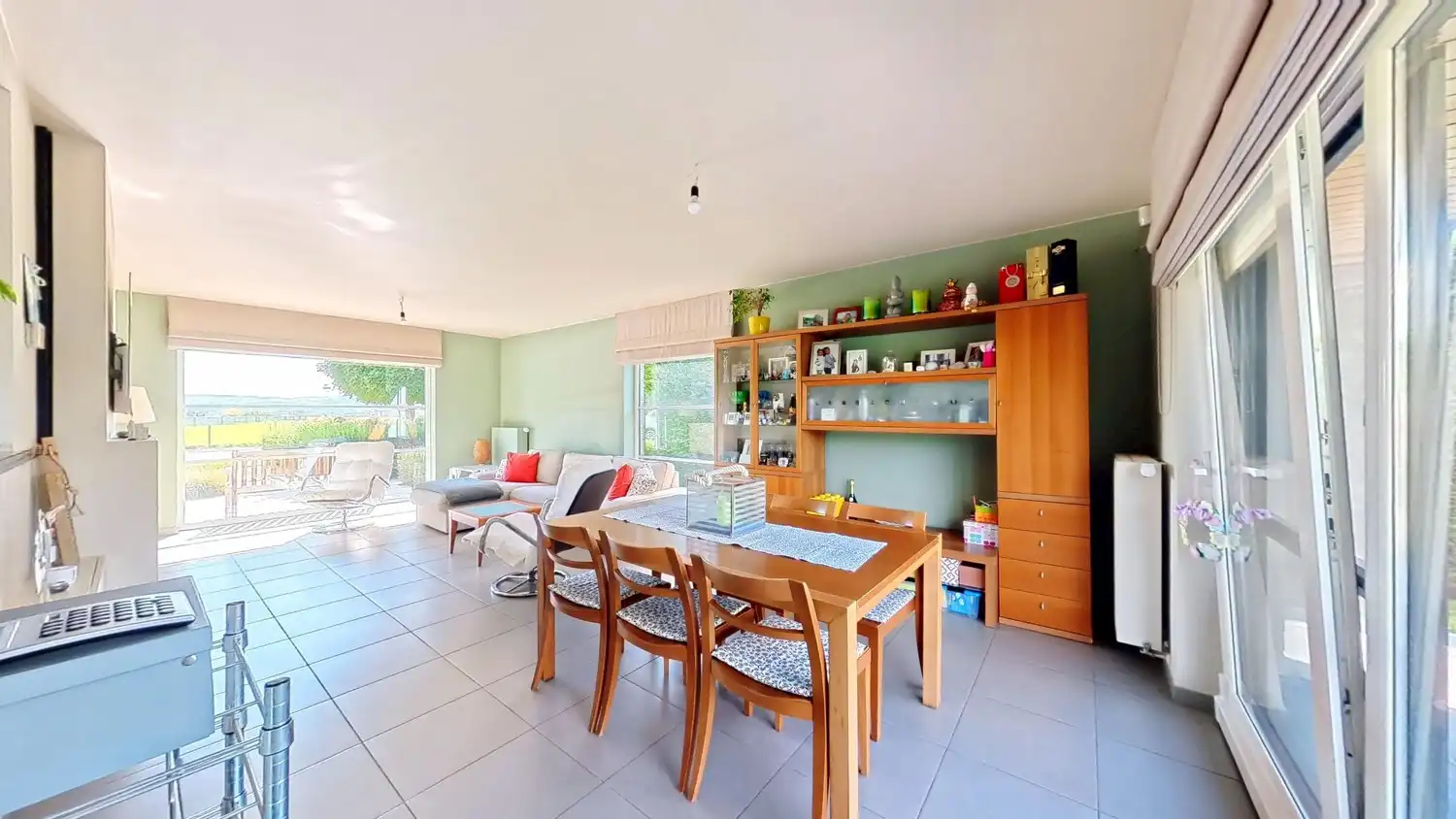 Ruime woning met 3 slaapkamers met prachtig zicht op de Koppenberg! foto 2