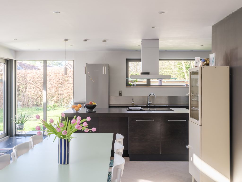 Ruime en energiezuinige woning (A-score) met de mogelijkheid tot combinatie woon/werk op een zeer gegeerde locatie te Sint-Martens-Latem. foto 10