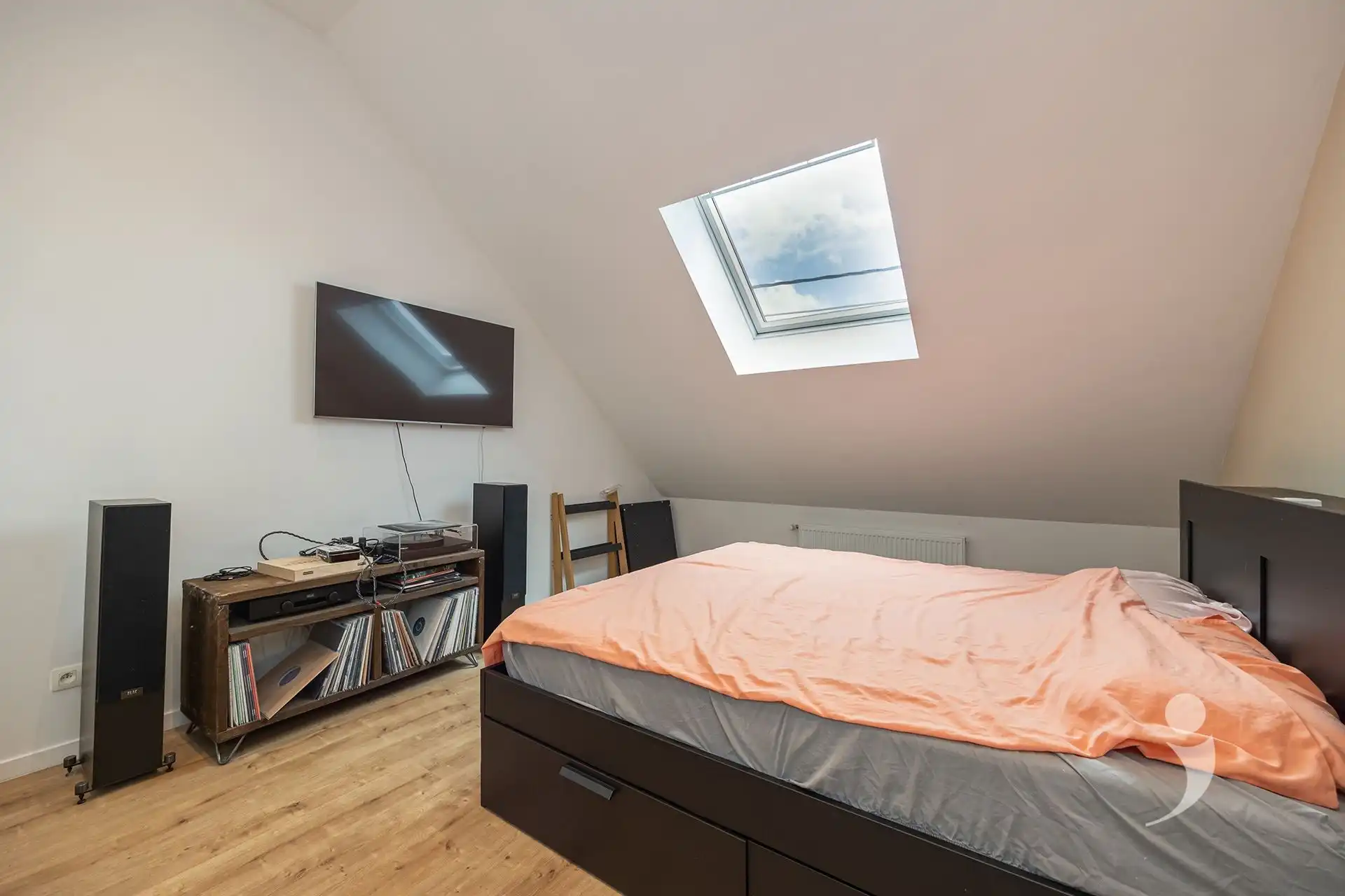 Recent gerenoveerde woning op een rustige locatie! foto 22