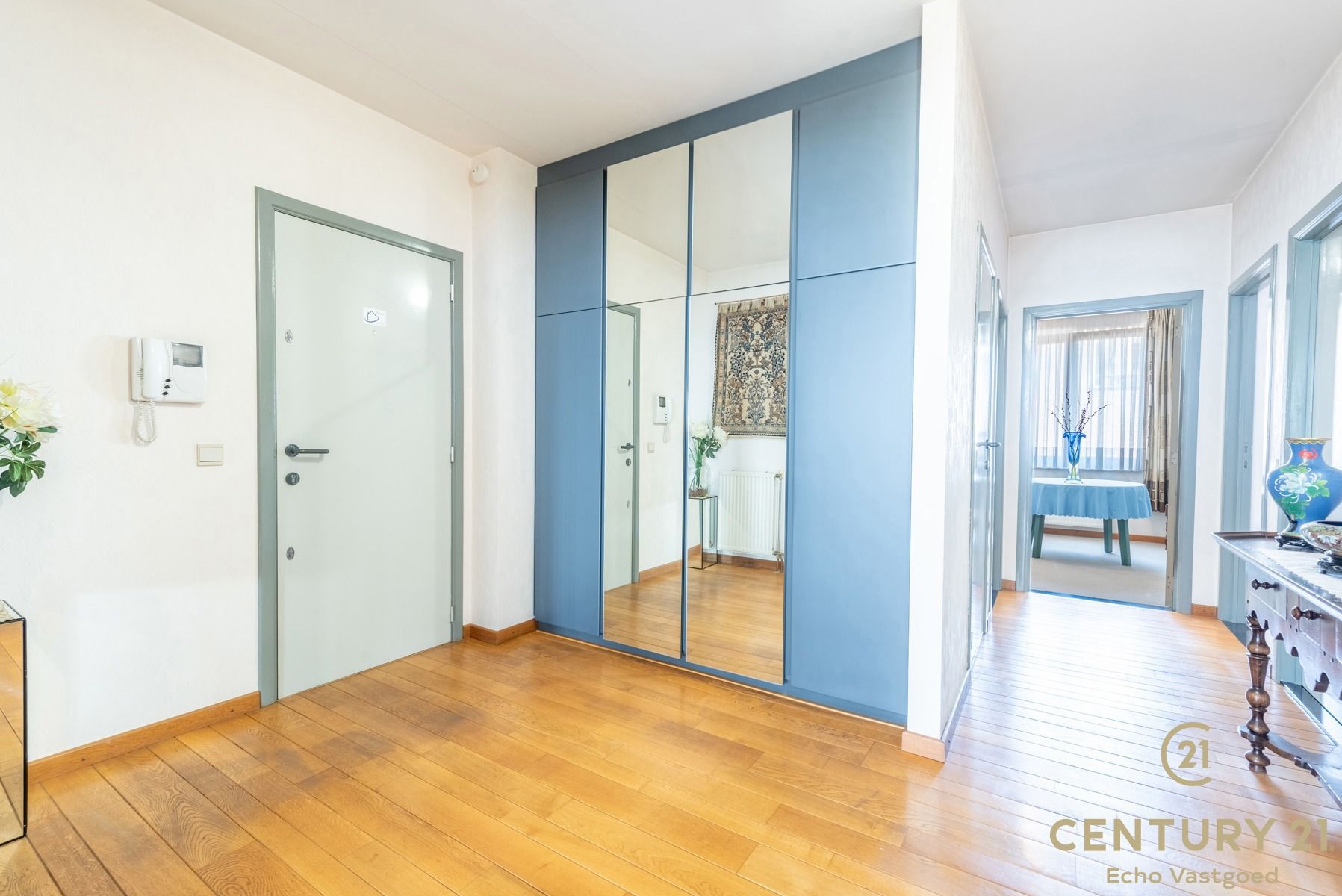 Ruim en energiezuinig appartement (161 m²) met garagebox foto 2