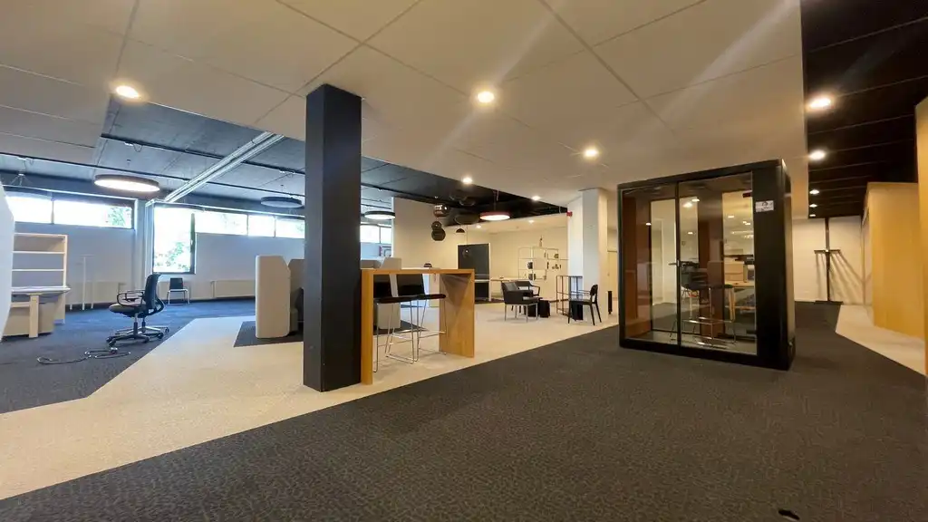 Kantoorruimte te huur vlakbij E19 in Mechelen foto 4