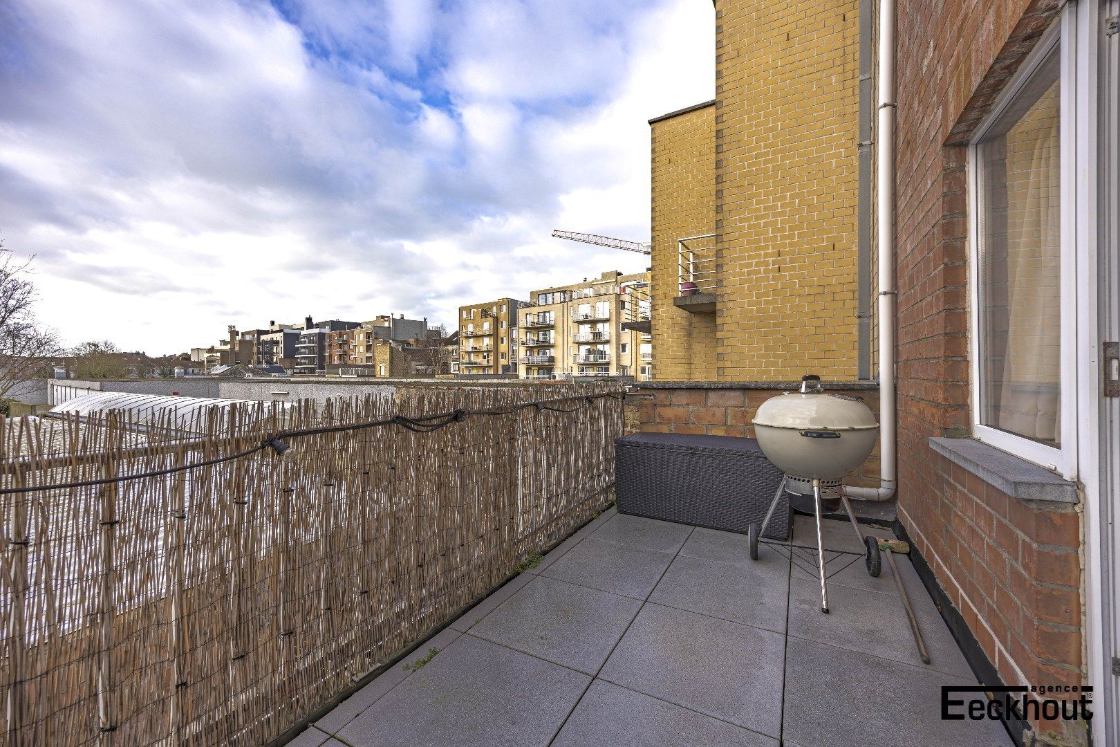 Instapklaar appartement met ruim zonneterras op wandelafstand van het strand! foto 11