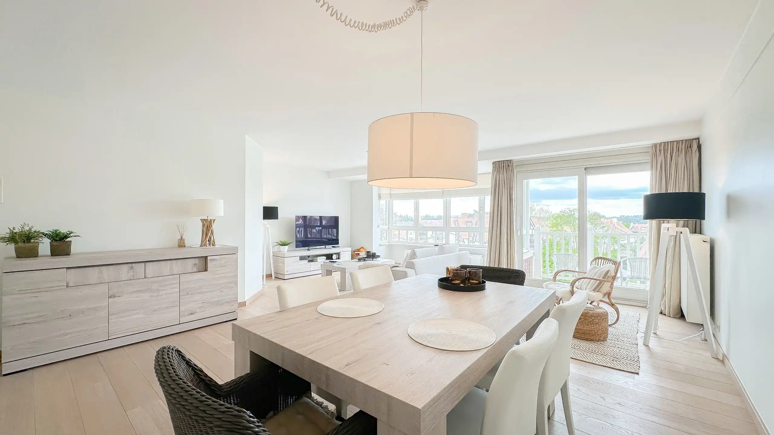 Zonnig appartement op een topligging in het Zoute. foto 9
