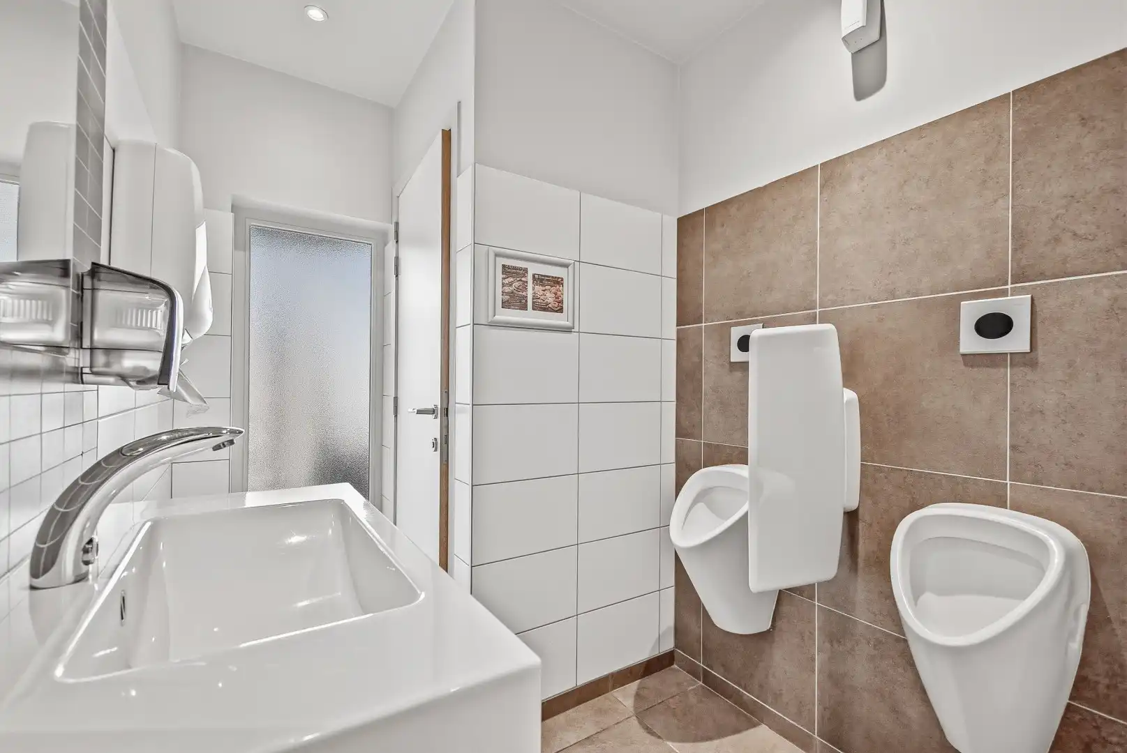 Restaurant met privéwoning en 2 B&B-kamers op 4.370 m² foto 38