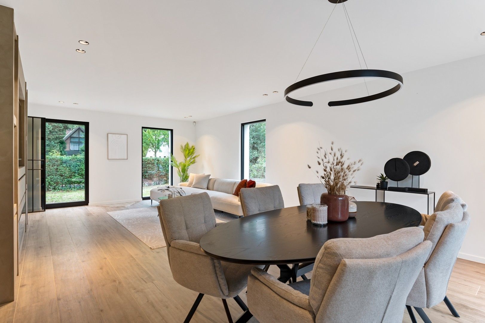 Moderne vernieuwbouw villa op prachtig perceel 1191 m² foto 5