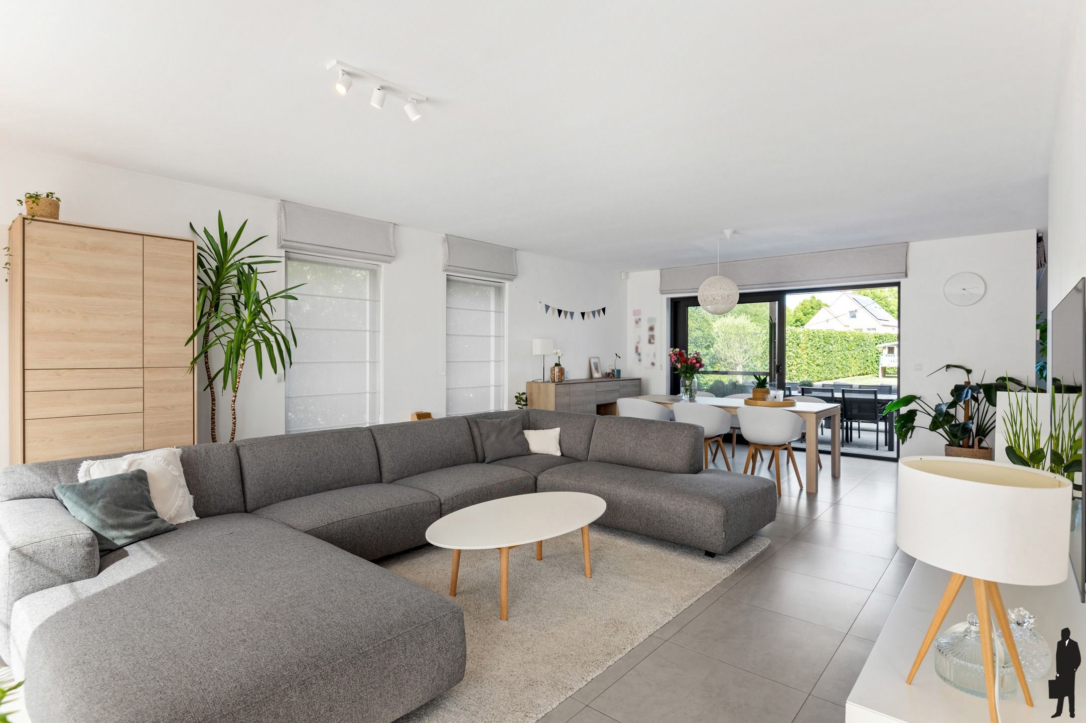 Prachtige energiezuinige woning met 4 slpks, 2 badks en tuin foto 4