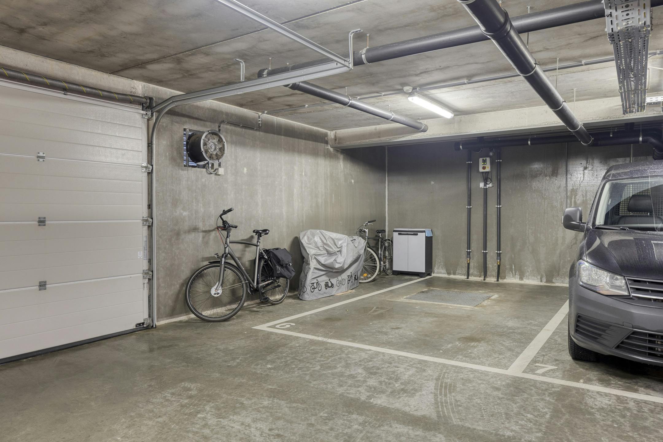 Recent appartement met spectaculair vergezicht te koop in Eke foto 12