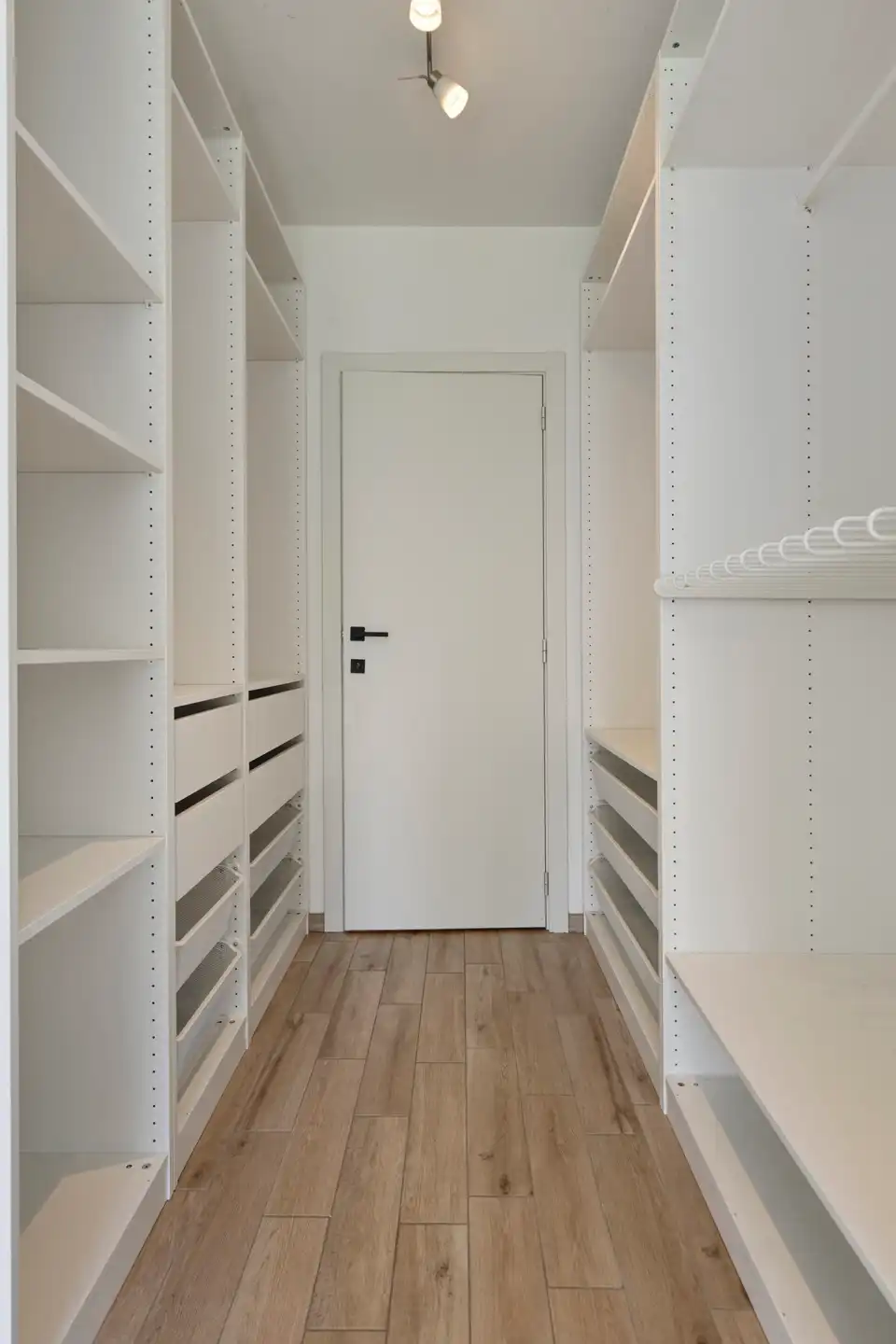 Instapklaar appartement met terras en groen zicht foto 12