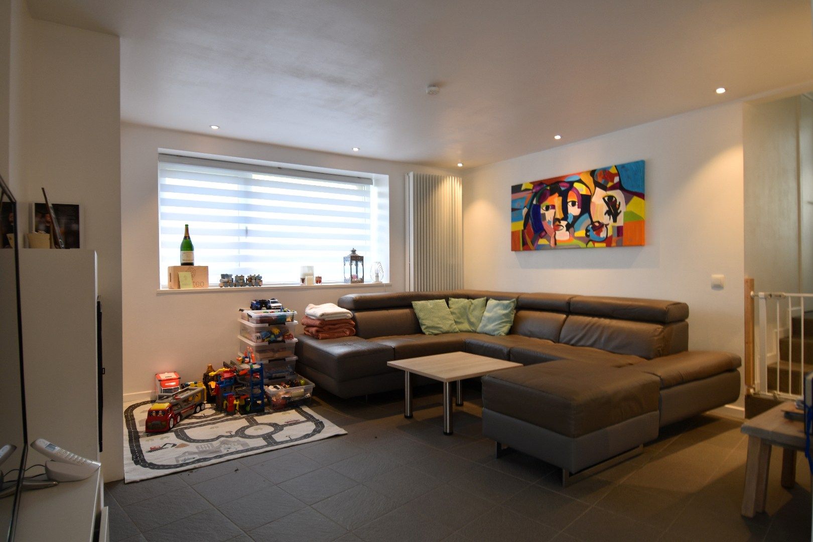 Halfopen bebouwing met 2 slaapkamers, garage en gezellig zonneterras te koop in Bellegem foto 6