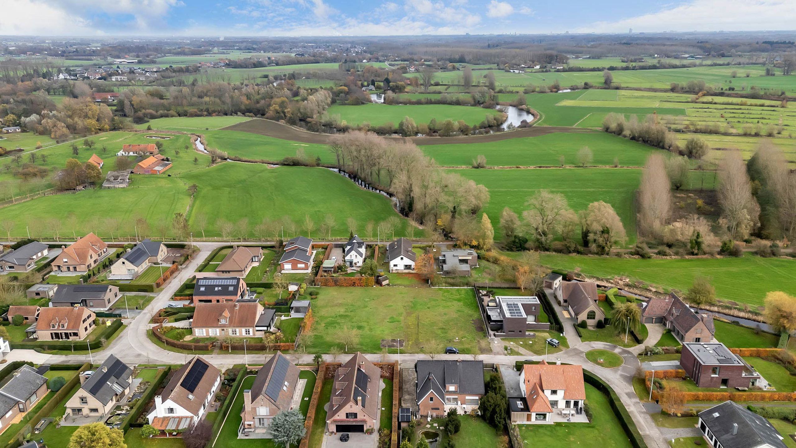 Exclusieve bouwgrond voor open bebouwing zonder bouwverplichting! foto 3