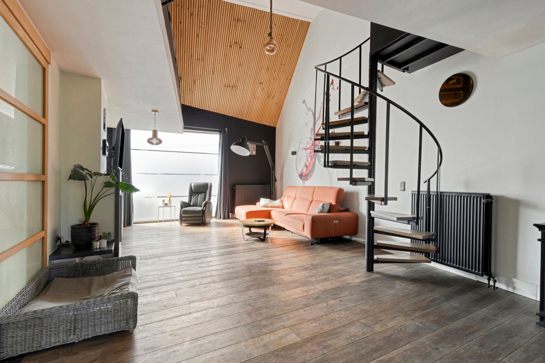 Instapklare HOB met 4 slaapkamers en polyvalent bijgebouw foto 6