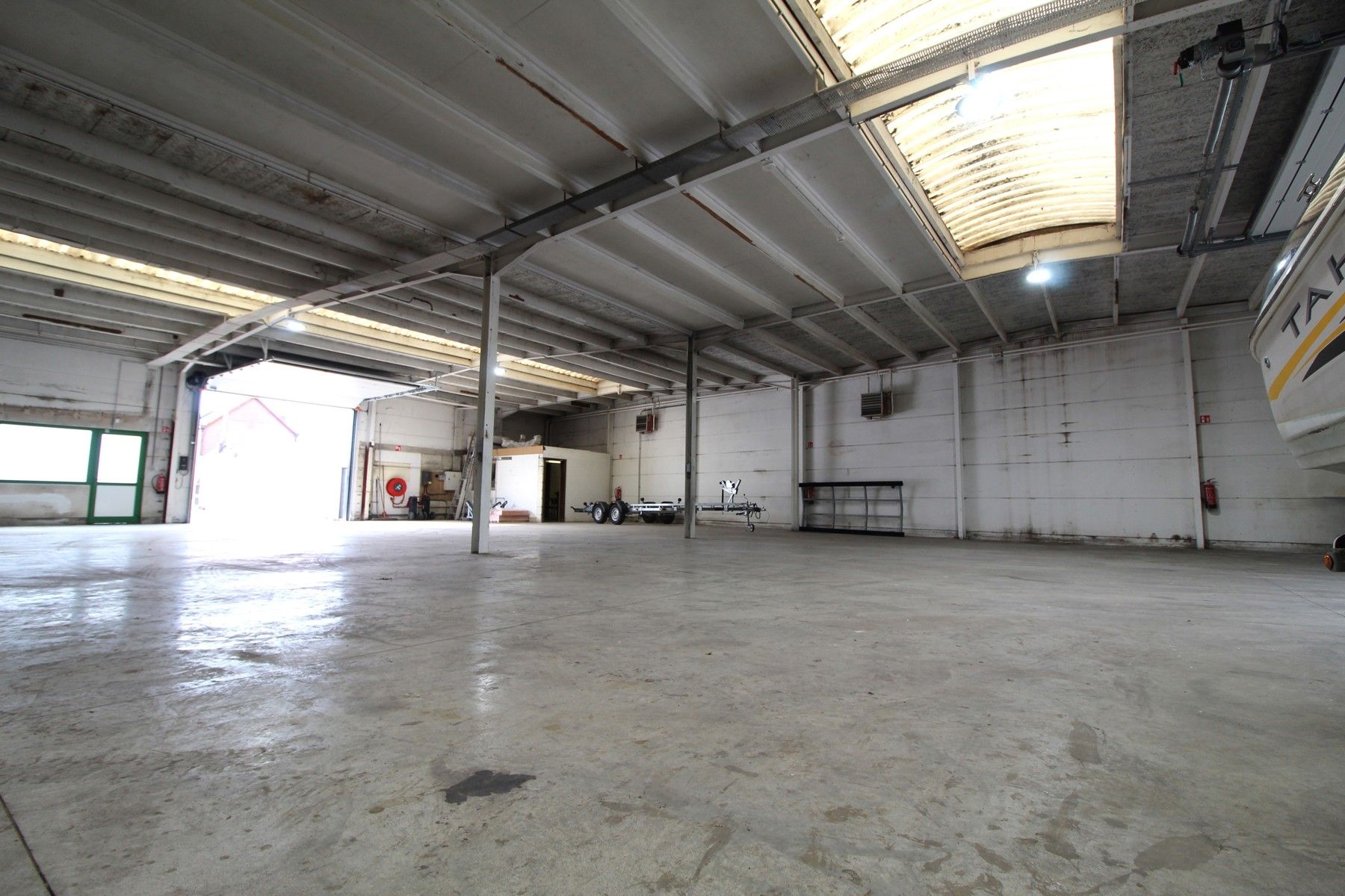 Magazijn / opslagloods rustig en discreet gelegen te Essen Horendonk foto 3