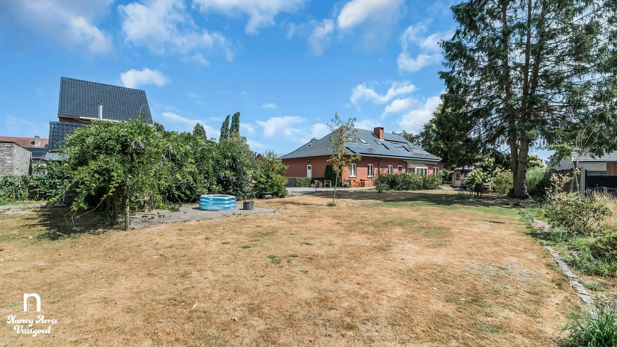 Veelzijdige villa met bijna 20 are groen en aparte woonunit foto 33