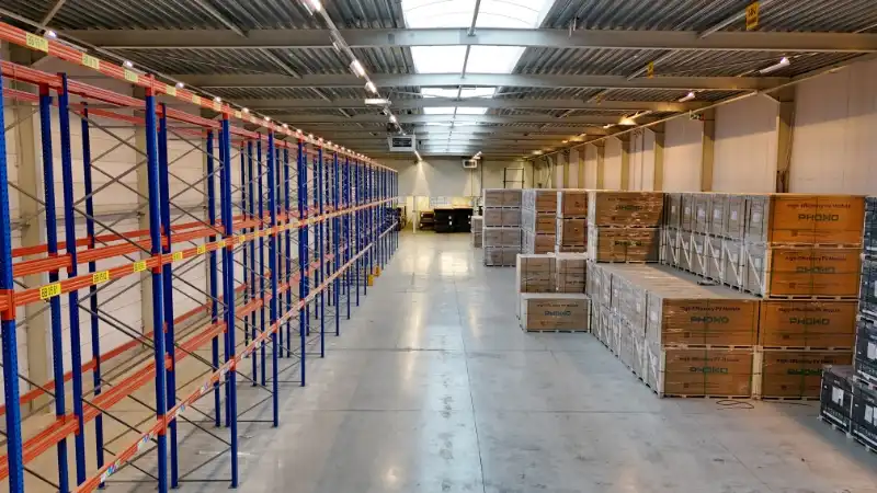 Industrieel gebouw te huur foto 4