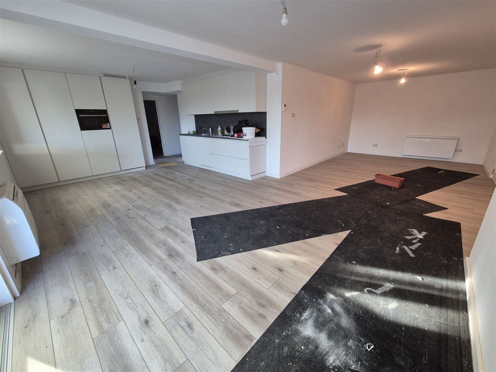 Handelsruimte met aansluitend appartement foto 9