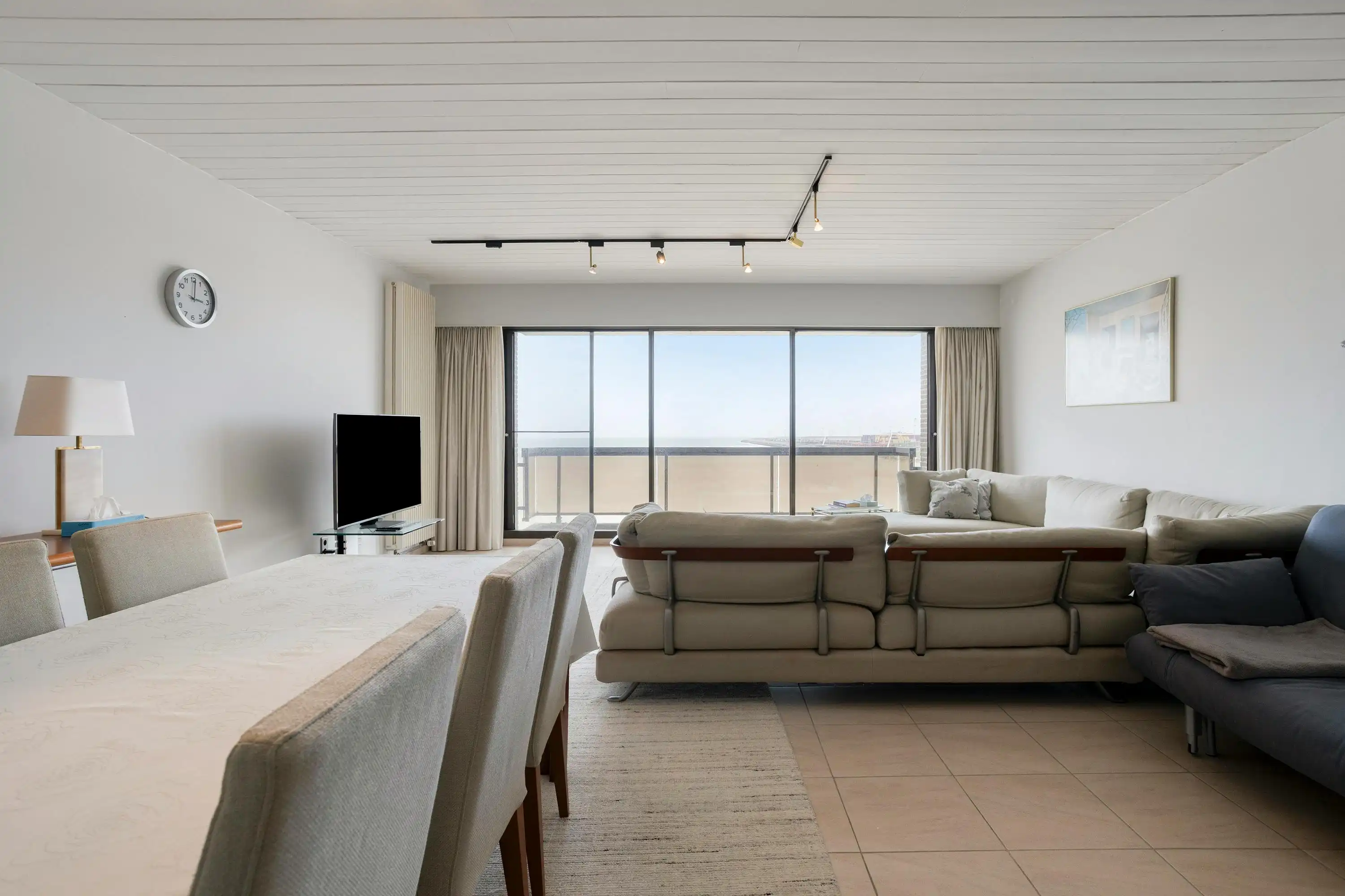 Appartement met 2 slaapkamers en frontaal zeezicht te koop foto 5