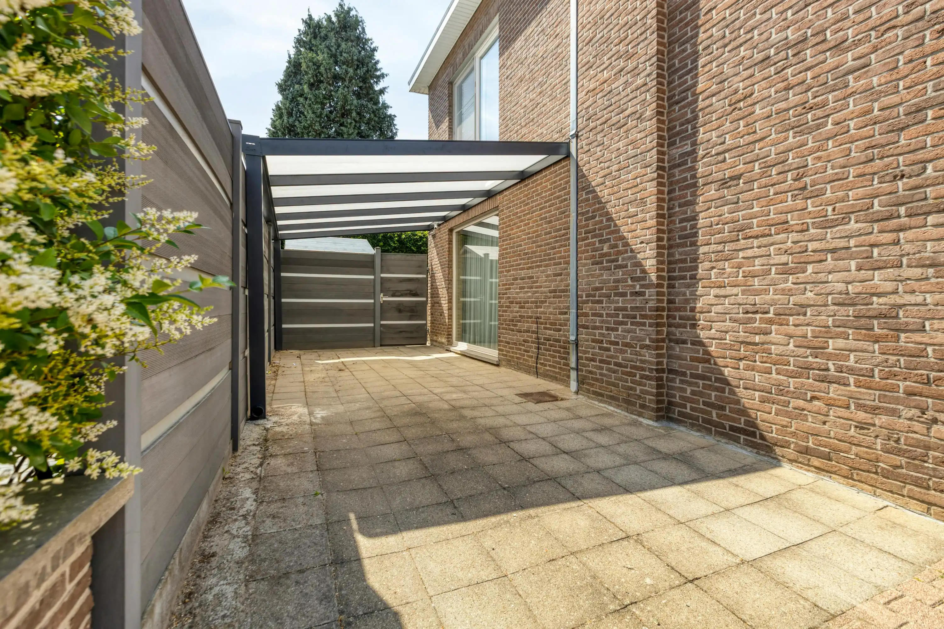 Instapklare woning met 5 slaapkamers in Bilzen-Hoeselt foto 24