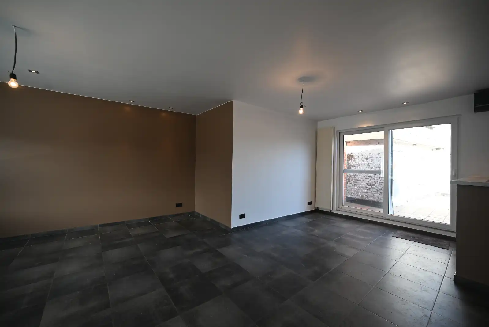 Ruime gezinswoning met 3 slaapkamers, tuin en groot terras! foto 9