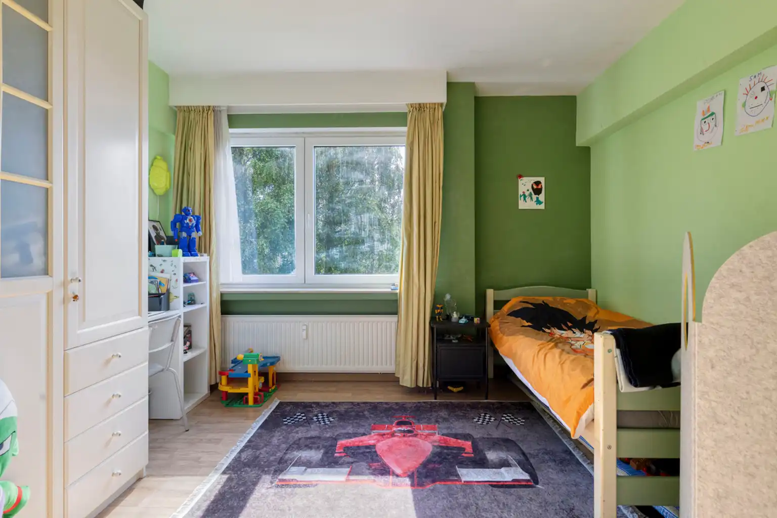 Gerenoveerd 3-slaapkamerappartement met staanplaats foto 8