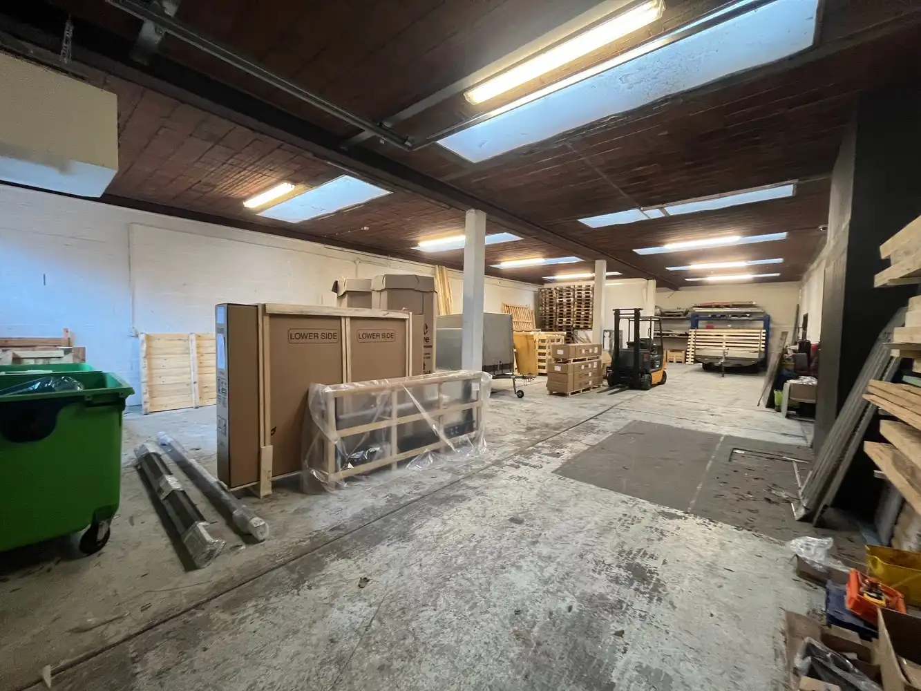 Bedrijfsgebouw +/- 775m² foto 24