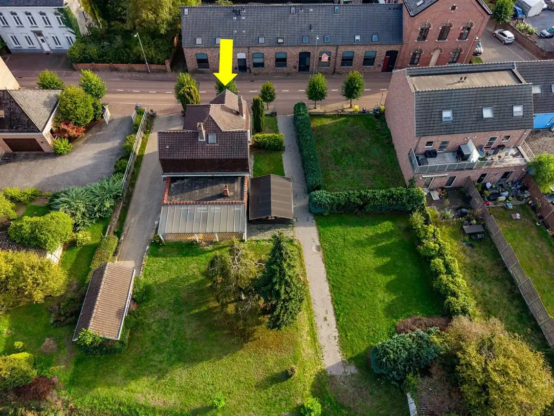 Karaktervolle vrijstaande woning met uitbreidingspotentieel in centrum foto 3