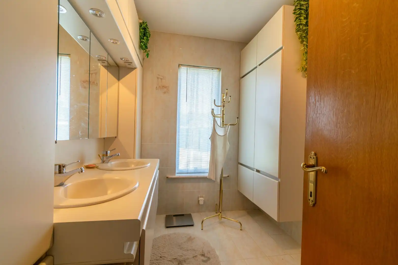 GELIJKVLOERSVILLA (EPC: C) MET 4 SLAAPKAMERS OP 20 ARE ! foto 28