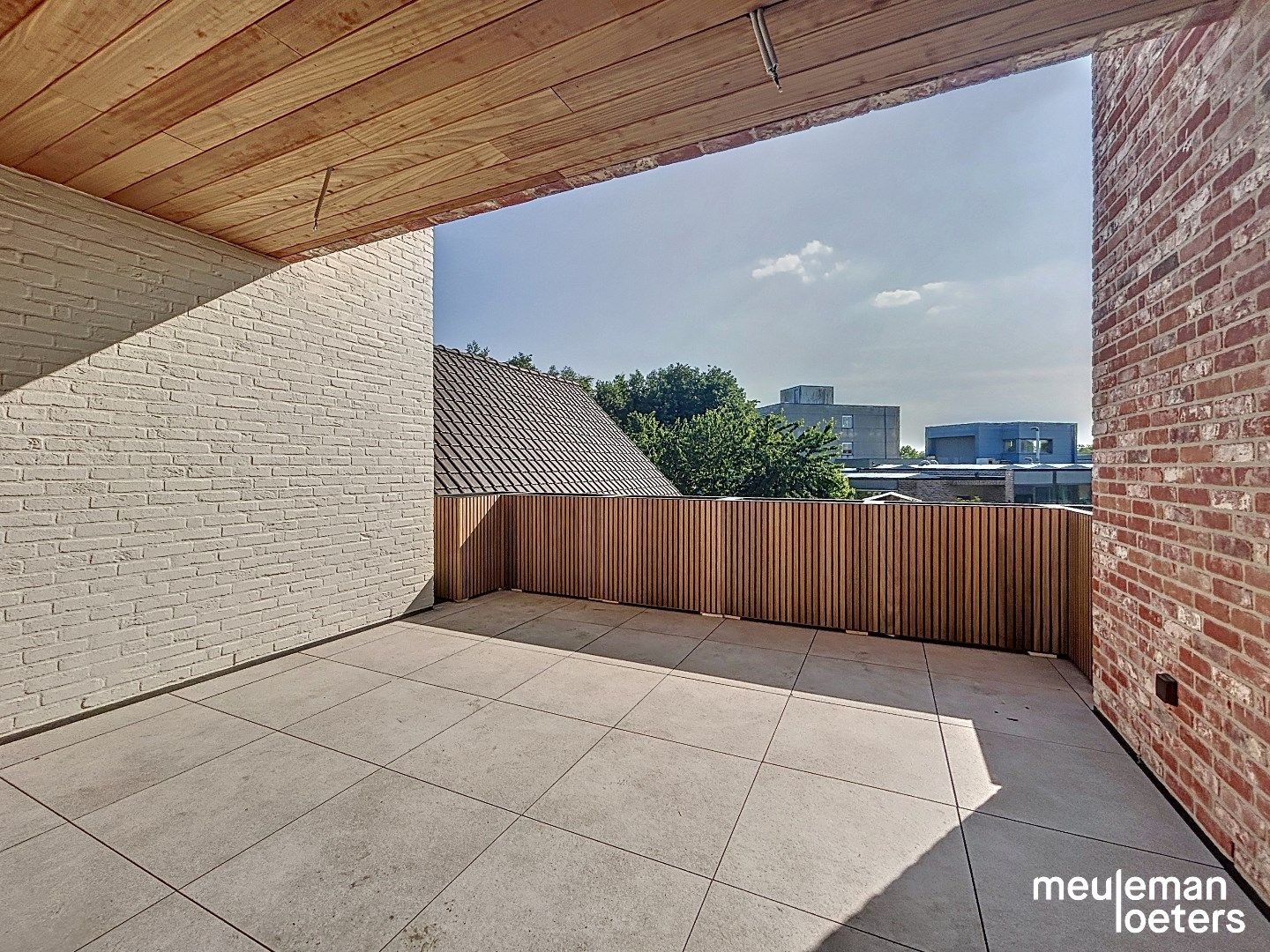 Nieuwbouw bel-etagewoning met terras foto 2