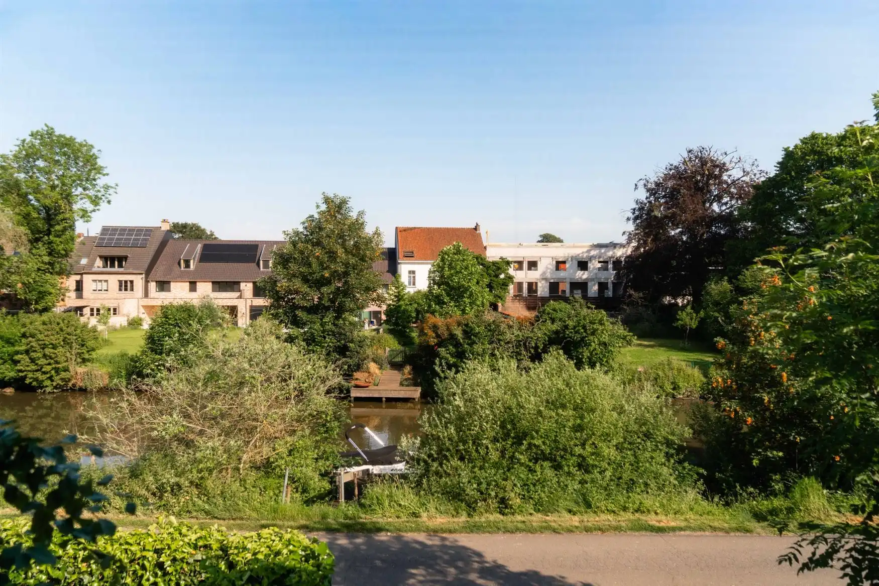Trendy woning aan de Leie in de Assels Drongen foto 5