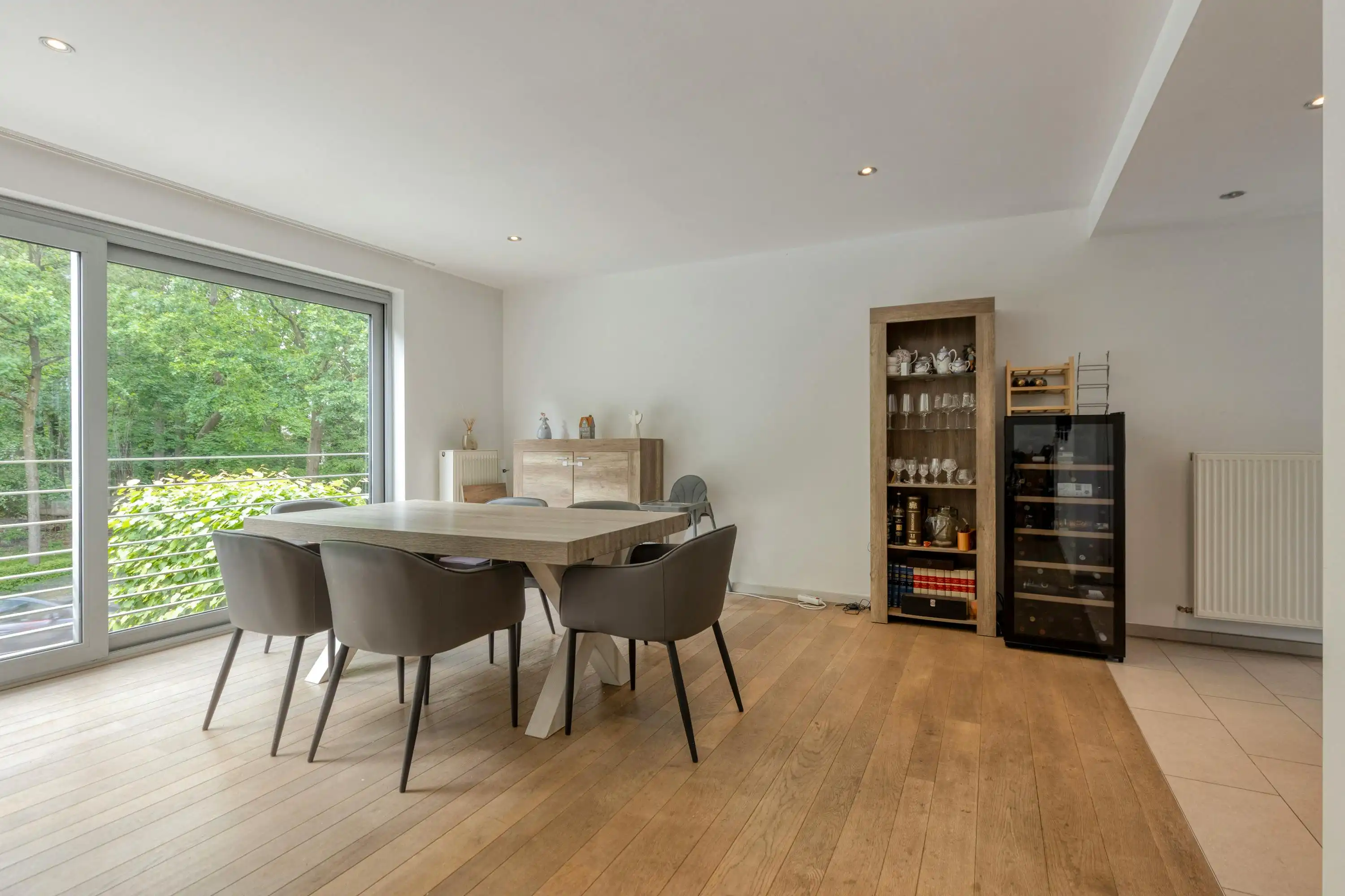 Ruim appartement met 2 slpk en garage te koop in Brasschaat foto 6