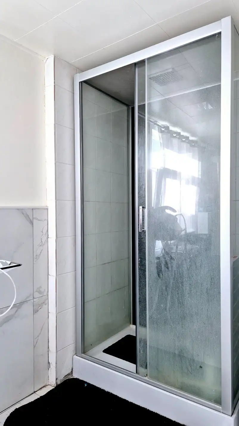 Brugge: ruime gezinswoning nabij de Dampoort foto 8